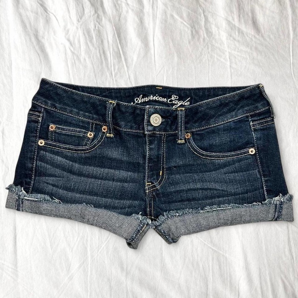 y2K American Eagle low rise dark wash denim shorts Size 6